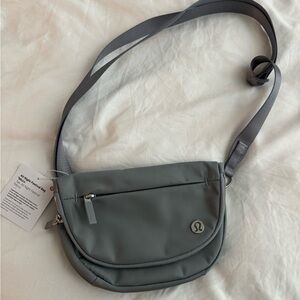 COPY - Lululemon fannypack